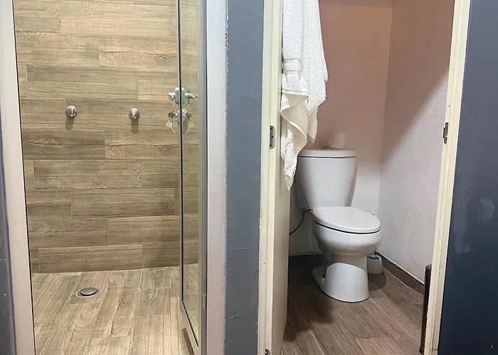 Quiet Facing Parque Espana In Condesa Apartment *