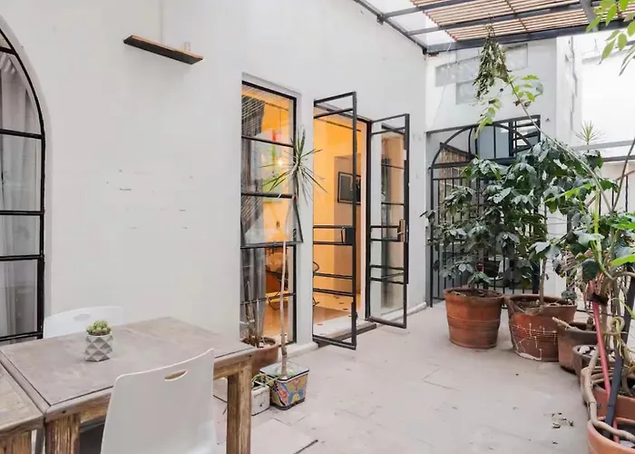Quiet Facing Parque Espana In Condesa Apartment *